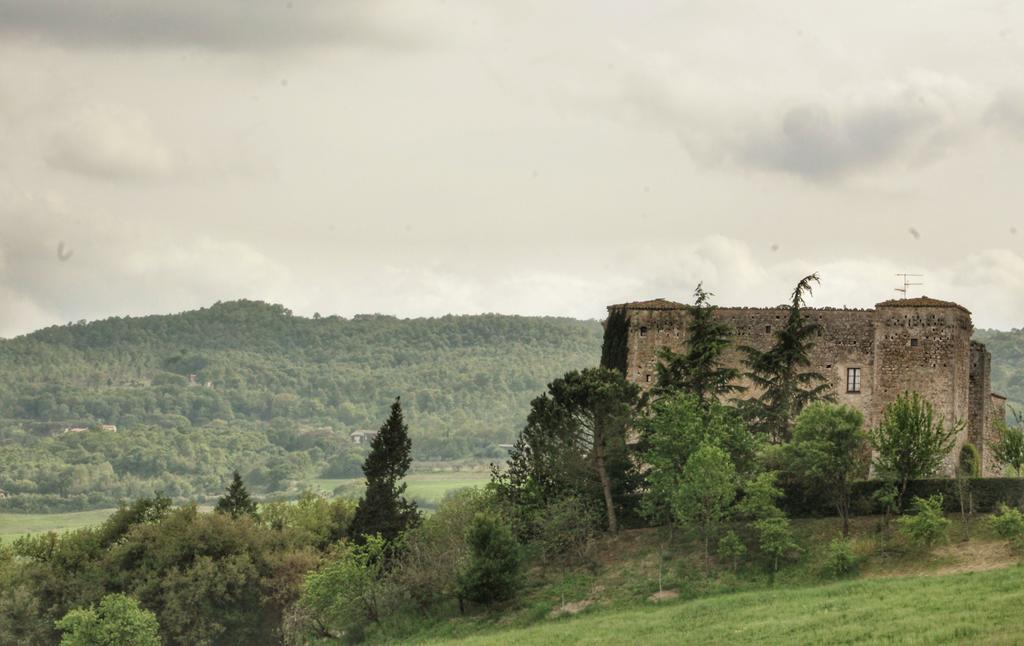 Agriturismo Castello Di Belforte Todi Exterior foto